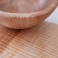 BOWL AND BOARD COMBO IN CURLY MAPLE