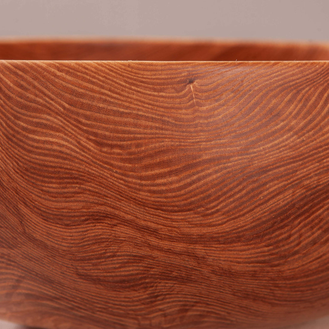 OBLIQUE BOWL IN FIGURED ASH 16" x 6.25"