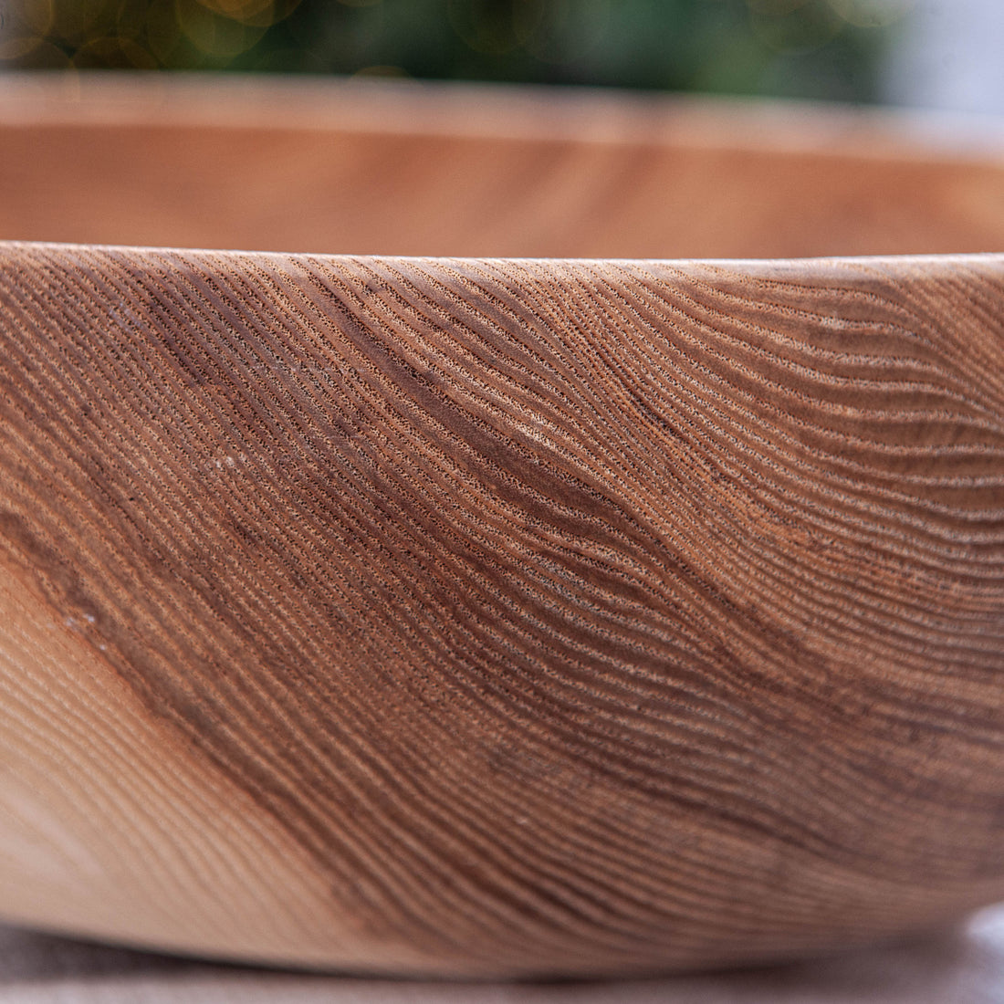 PREMIER BOWL IN FIGURED ASH 17x6