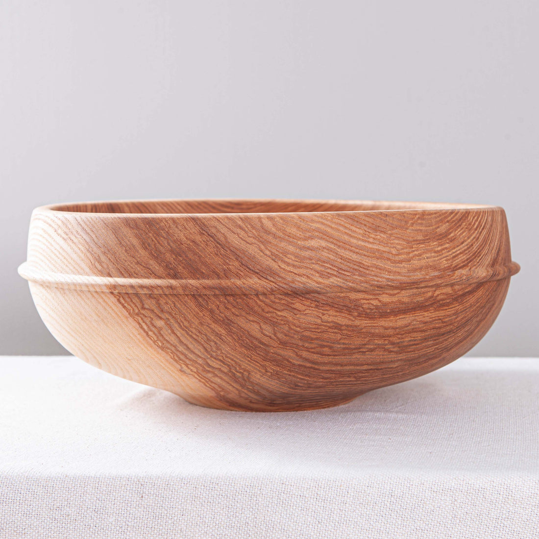 SINGLE BEAD PREMIER BOWL IN FIGURED ASH 16x6.25"